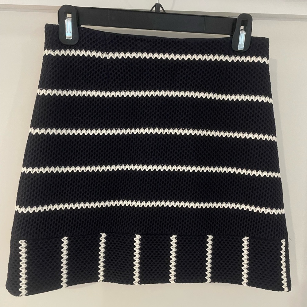 Karen Millen Navy & White Striped Knit Mini Skirt size 4